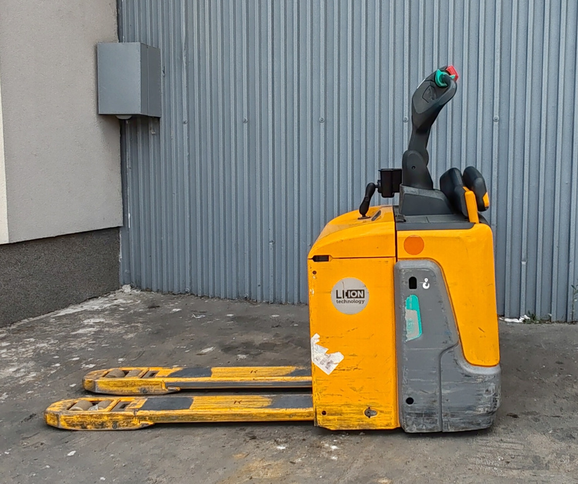 Jungheinrich ERE 120 Li-Ion 2t/ 2020y/ 4561mh - Pallet truck: picture 5 Jungheinrich ERE 120 Li-Ion 2t/ 2020y/ 4561mh - Pallet truck: picture 5