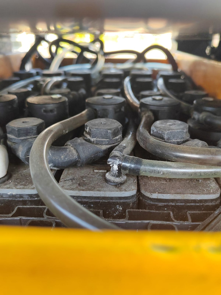 Tow tractor Jungheinrich EZS 130 3000kg/ 2017yy/ 5909mh: picture 11