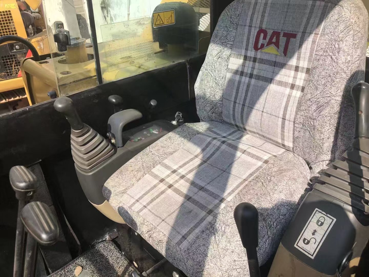 CAT 306D - Crawler excavator: picture 3 CAT 306D - Crawler excavator: picture 3