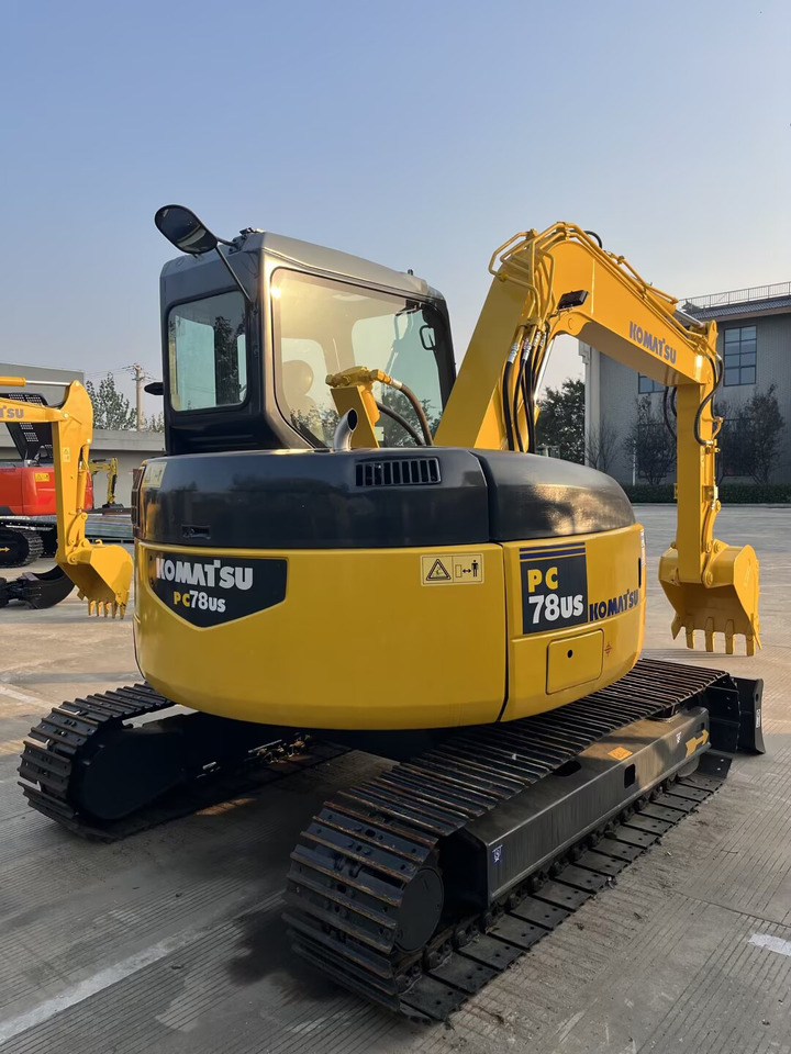 Komatsu pc78 - Excavator: picture 4 Komatsu pc78 - Excavator: picture 4