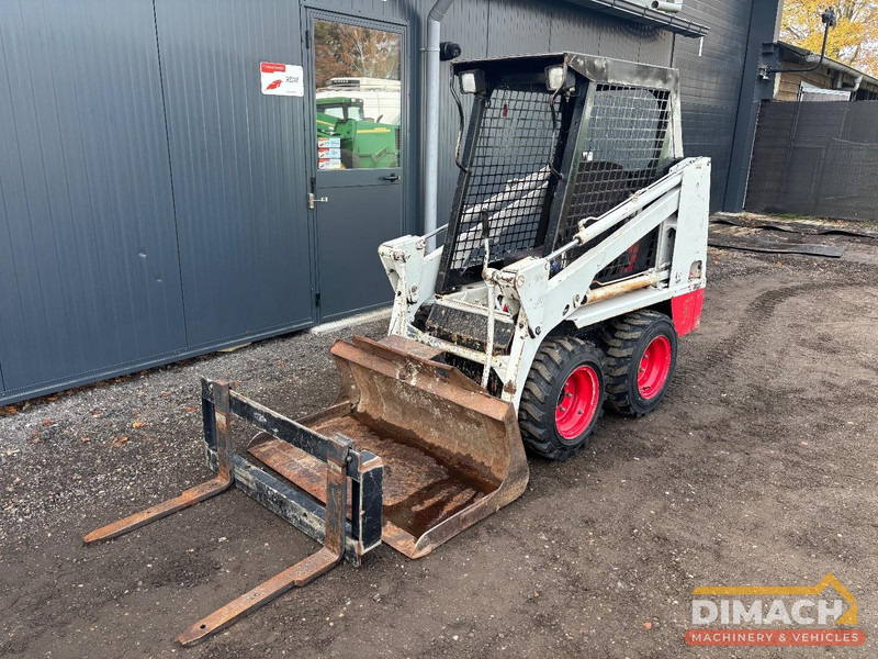 Bobcat S70 Bak en palletvorken - Loader: picture 2 Bobcat S70 Bak en palletvorken - Loader: picture 2