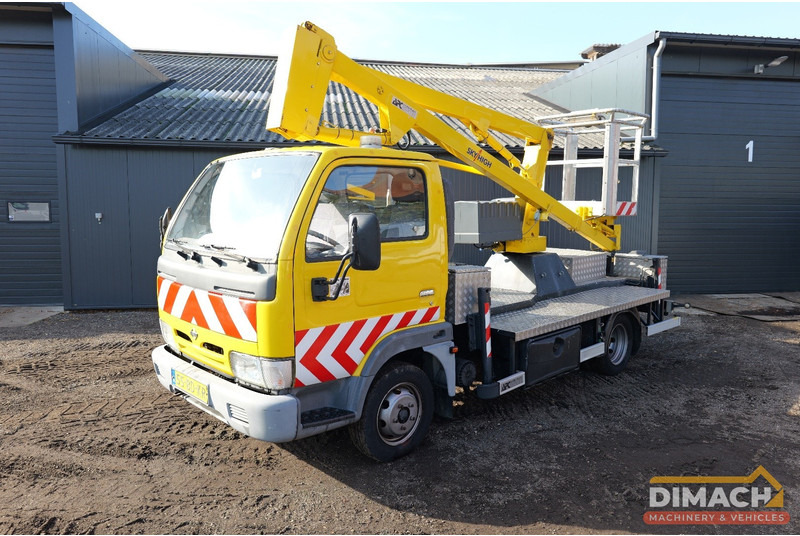 Nissan Cabstar E Sky high autohoogwerker 12meter elektrisch bedienbaar. manbak capaciteit 215kilo - Commercial vehicle: picture 1 Nissan Cabstar E Sky high autohoogwerker 12meter elektrisch bedienbaar. manbak capaciteit 215kilo - Commercial vehicle: picture 1
