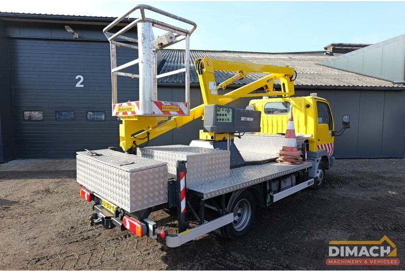 Nissan Cabstar E Sky high autohoogwerker 12meter elektrisch bedienbaar. manbak capaciteit 215kilo - Commercial vehicle: picture 2 Nissan Cabstar E Sky high autohoogwerker 12meter elektrisch bedienbaar. manbak capaciteit 215kilo - Commercial vehicle: picture 2