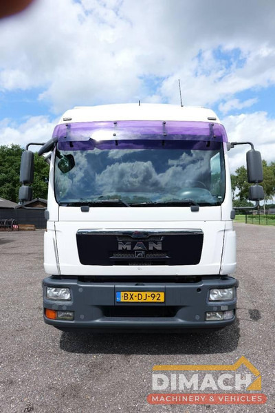 MAN TGM 12.290 wissellaadbak laadklep -loadlift MAN TGM met renova wissel laaldbak systeem ( BDF ) airco TOP !!verhuiswagen - Box truck: picture 3 MAN TGM 12.290 wissellaadbak laadklep -loadlift MAN TGM met renova wissel laaldbak systeem ( BDF ) airco TOP !!verhuiswagen - Box truck: picture 3