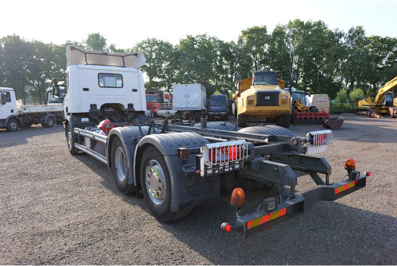 Scania P 230 Euro 5 6x2*4 TOP!! Retarder right hand steer - Cab chassis truck: picture 2 Scania P 230 Euro 5 6x2*4 TOP!! Retarder right hand steer - Cab chassis truck: picture 2