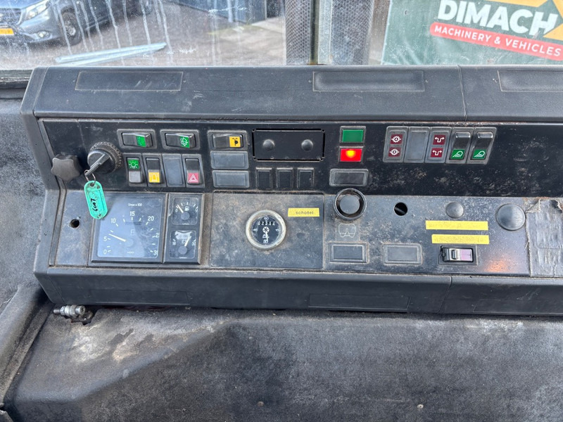 Sisu Terminaltruck TOP! Low hours! ( terberg - Kalmar ) - Terminal tractor: picture 3 Sisu Terminaltruck TOP! Low hours! ( terberg - Kalmar ) - Terminal tractor: picture 3