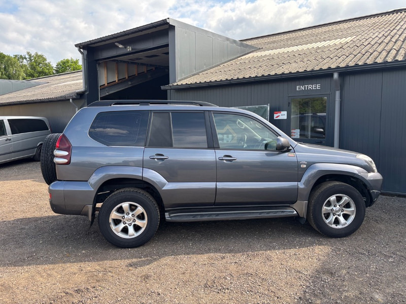 Car Toyota Land Cruiser 120 5 doors 3.0L D4-D Prado: picture 7