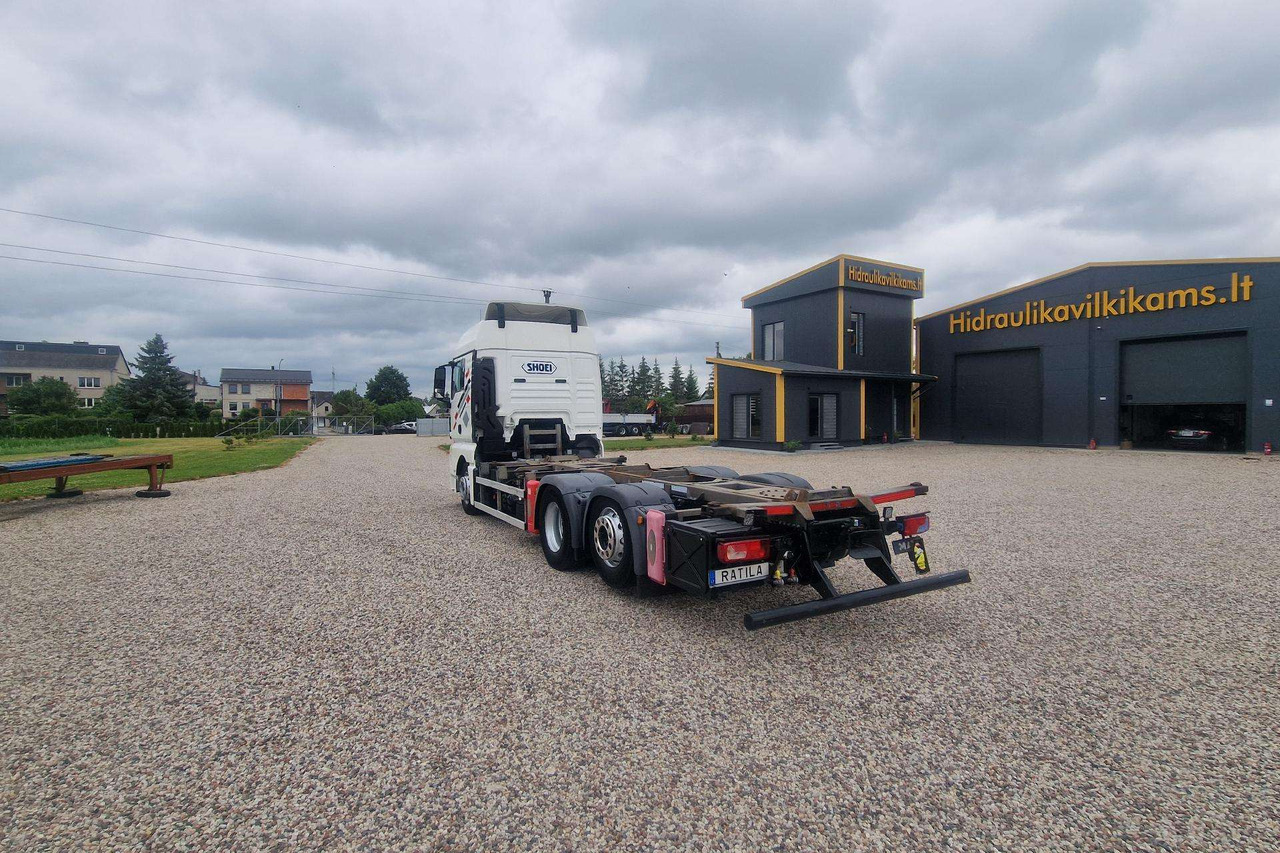 MAN TGX 26.420 - Container transporter/ Swap body truck: picture 3 MAN TGX 26.420 - Container transporter/ Swap body truck: picture 3