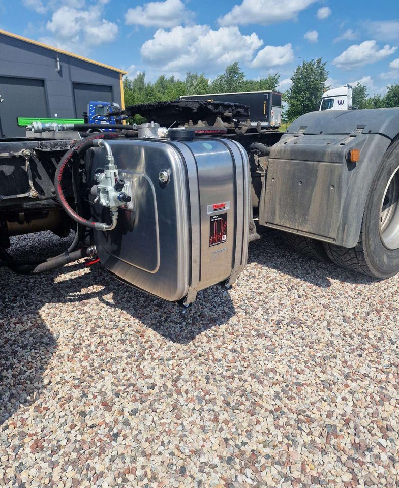 Iveco HIDRAULIA BINOTTO - Tractor unit: picture 3 Iveco HIDRAULIA BINOTTO - Tractor unit: picture 3