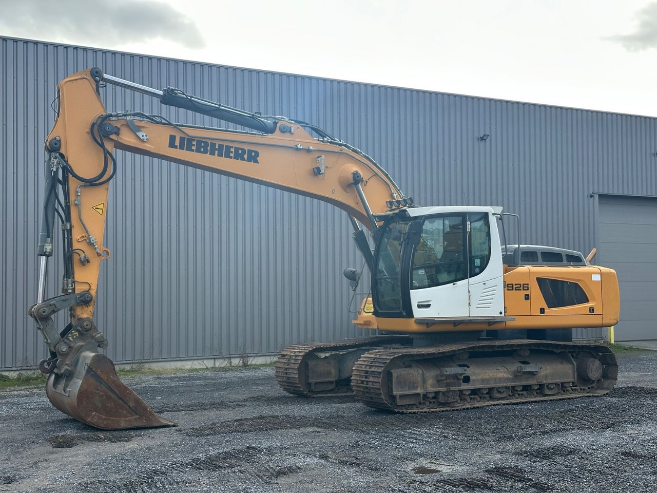 Liebherr R926 LC - Crawler excavator: picture 1 Liebherr R926 LC - Crawler excavator: picture 1