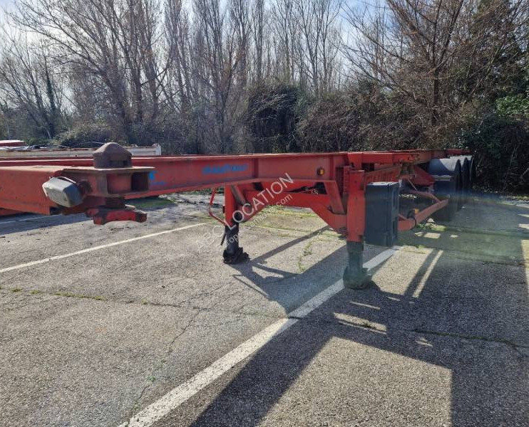 Fruehauf - Container transporter/ Swap body semi-trailer: picture 2 Fruehauf - Container transporter/ Swap body semi-trailer: picture 2