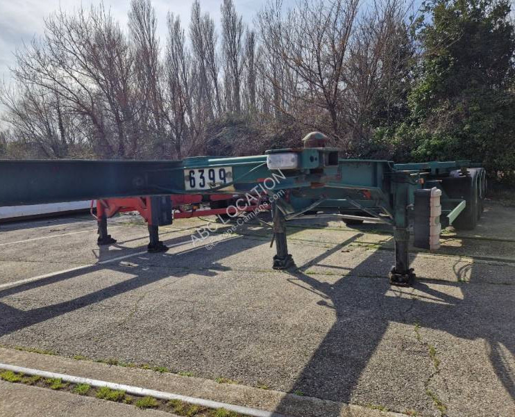 Fruehauf - Container transporter/ Swap body semi-trailer: picture 4 Fruehauf - Container transporter/ Swap body semi-trailer: picture 4