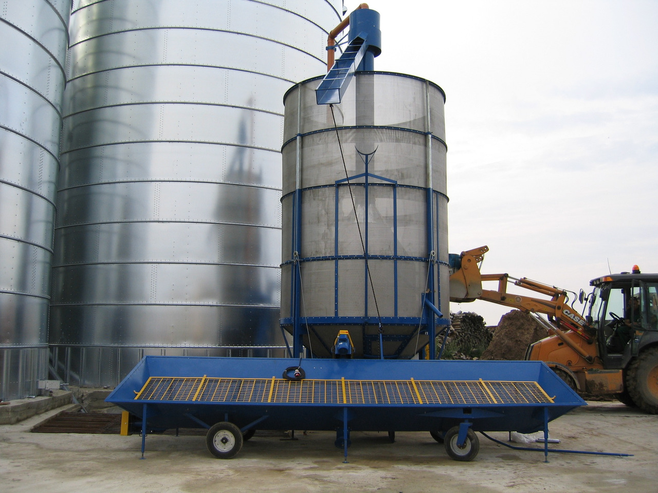 New Conveyor Dozamech Saug-Druckgebläse / Suction and pressure blower / Suceuse à grains / Trasportatore / Пневматический вдуватель / Dmuchawa ssąco-tłocząca T-420: picture 16 New Conveyor Dozamech Saug-Druckgebläse / Suction and pressure blower / Suceuse à grains / Trasportatore / Пневматический вдуватель / Dmuchawa ssąco-tłocząca T-420: picture 16