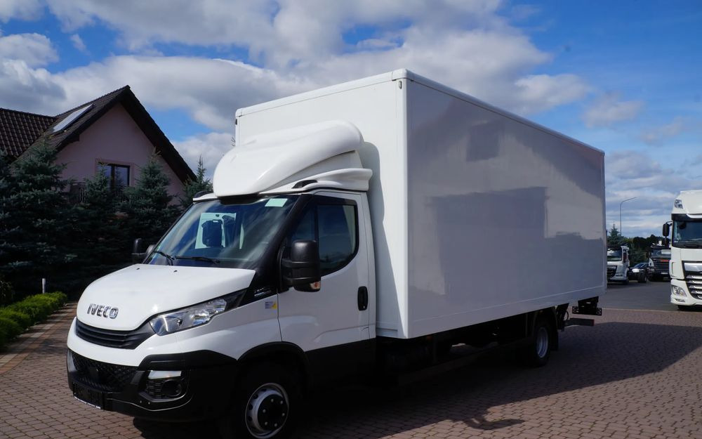Iveco DAILY 72c18 Automat HI-MATIC Kontener 6 m 117 tys km Wzorowy Stan - Box truck: picture 2 Iveco DAILY 72c18 Automat HI-MATIC Kontener 6 m 117 tys km Wzorowy Stan - Box truck: picture 2