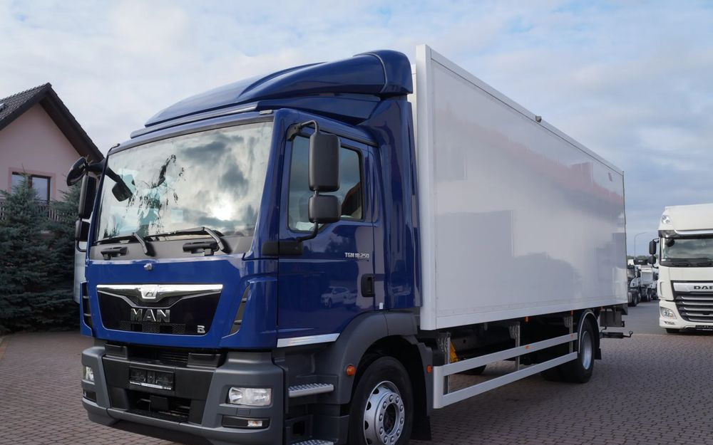 MAN TGM 18.250 EURO 6 CHŁODNIA KONTENER 7.50 m 199 TYS KM - Refrigerator truck: picture 1 MAN TGM 18.250 EURO 6 CHŁODNIA KONTENER 7.50 m 199 TYS KM - Refrigerator truck: picture 1