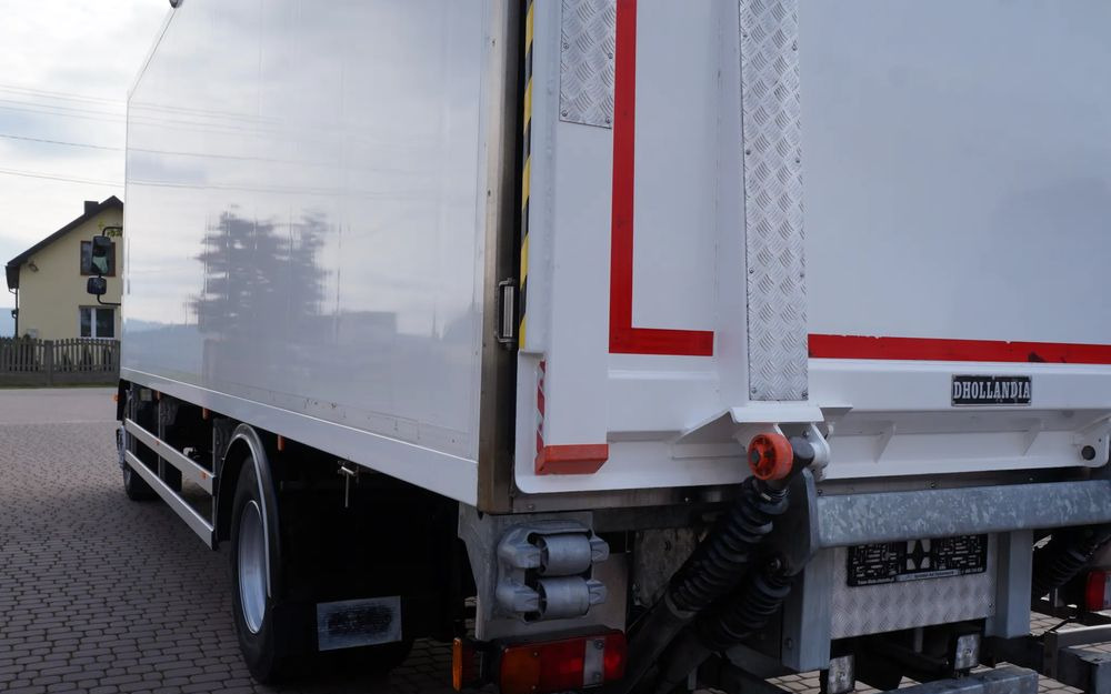 MAN TGM 18.250 EURO 6 CHŁODNIA KONTENER 7.50 m 199 TYS KM - Refrigerator truck: picture 5 MAN TGM 18.250 EURO 6 CHŁODNIA KONTENER 7.50 m 199 TYS KM - Refrigerator truck: picture 5