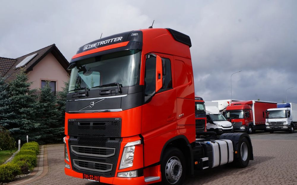 Volvo FH 4 EURO 6 GLOBETROTTER NISKI PRZEBIEG PEŁEN SERWIS - Tractor unit: picture 1 Volvo FH 4 EURO 6 GLOBETROTTER NISKI PRZEBIEG PEŁEN SERWIS - Tractor unit: picture 1