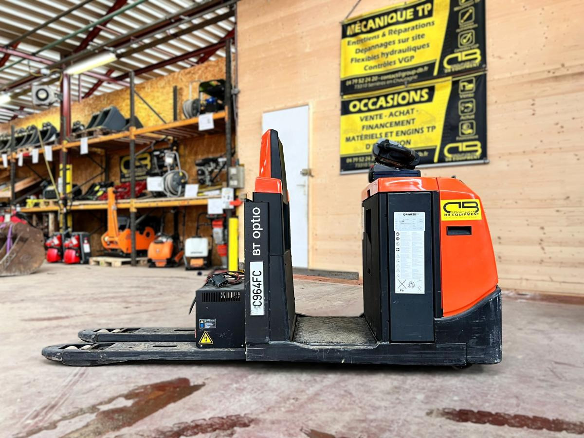 BT OSE250 Gerbeur transpalette électrique - Stacker: picture 2 BT OSE250 Gerbeur transpalette électrique - Stacker: picture 2