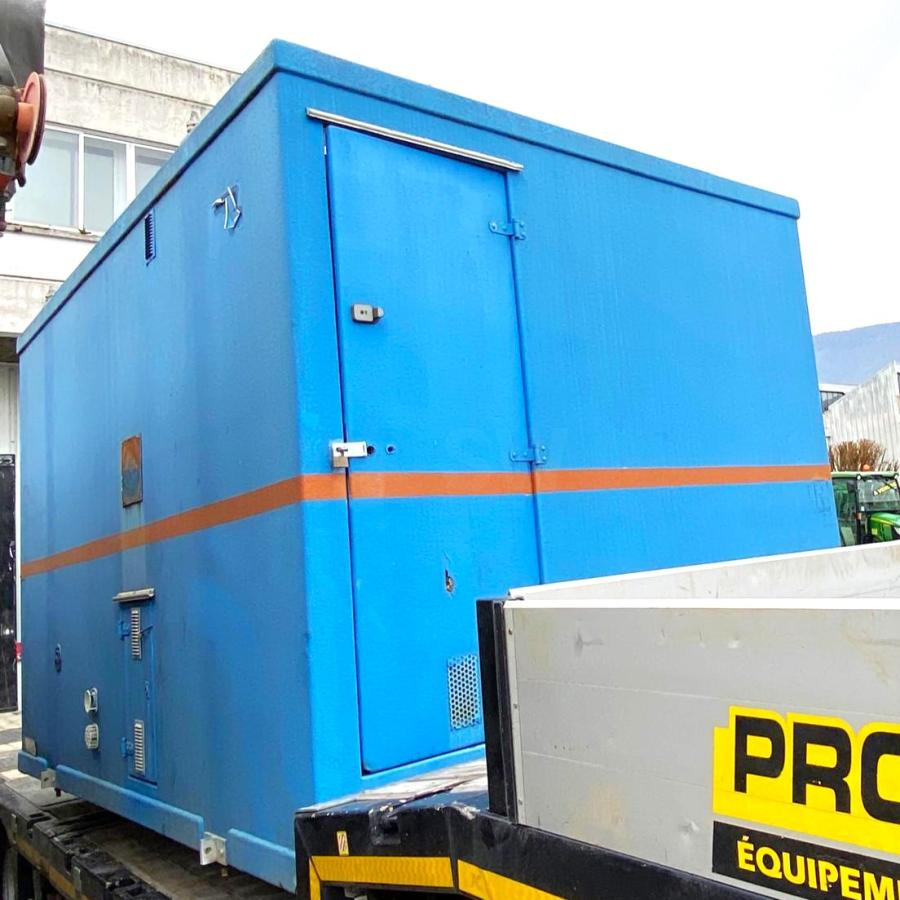 CABANE DE CHANTIER SUR BERCE AMPLIROLL - Construction container: picture 4 CABANE DE CHANTIER SUR BERCE AMPLIROLL - Construction container: picture 4
