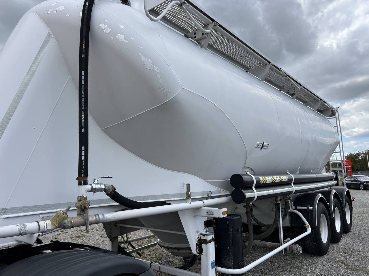 SPITZER S27DR-F010 - Silo semi-trailer: picture 3 SPITZER S27DR-F010 - Silo semi-trailer: picture 3