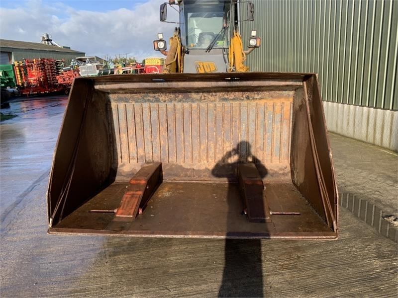 Cherry Products Hy-Tip Toe Tip Bucket - Articulated dumper: picture 2 Cherry Products Hy-Tip Toe Tip Bucket - Articulated dumper: picture 2