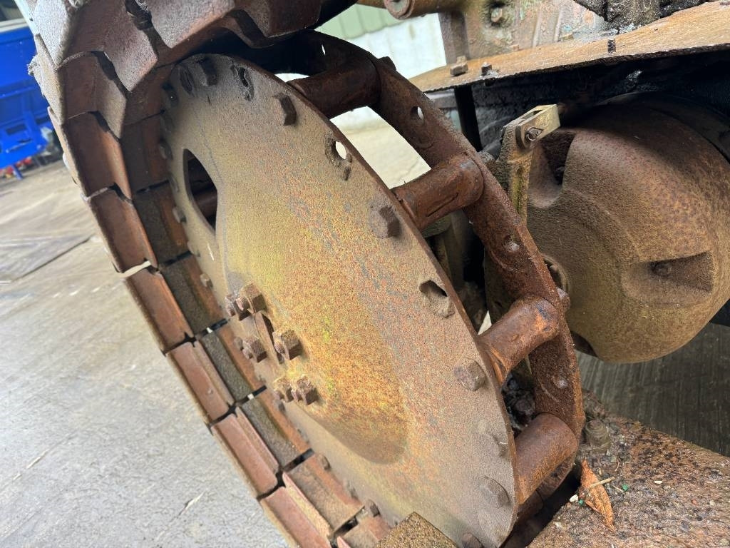 Farm tractor Fordson Major Crawler: picture 7
