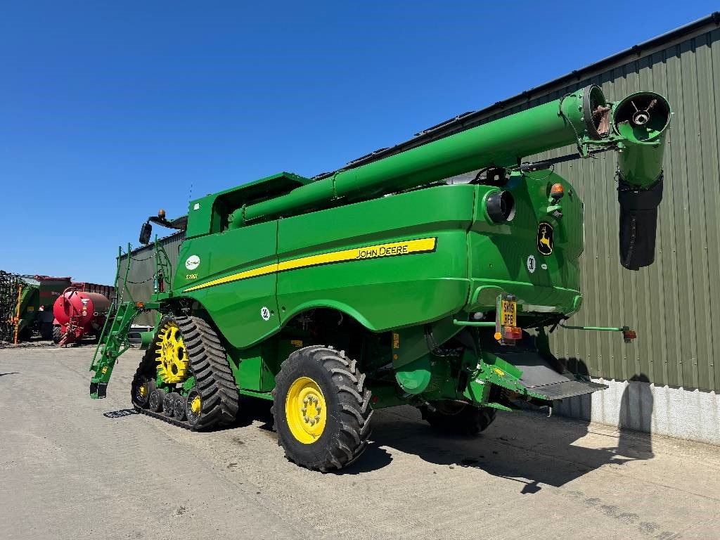 John Deere S790i c/w 735D Hydra Float - Combine harvester: picture 2 John Deere S790i c/w 735D Hydra Float - Combine harvester: picture 2