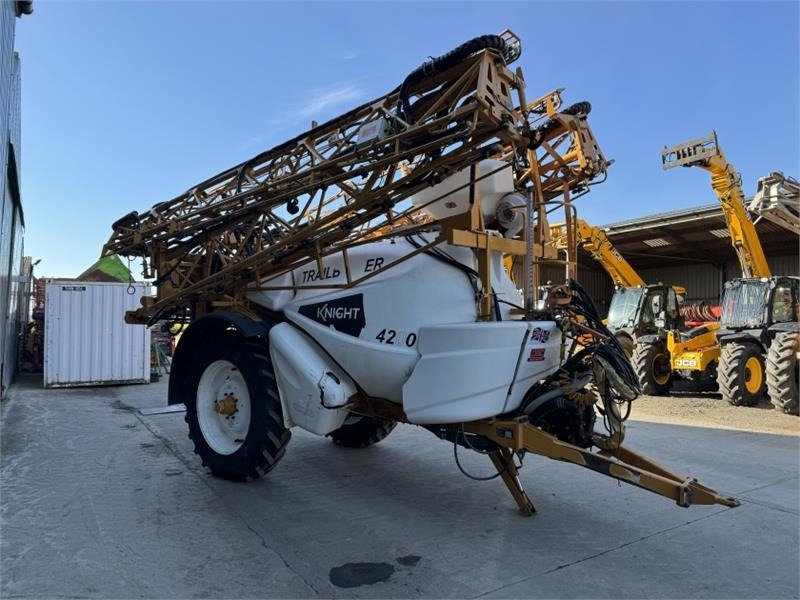 Knight Trailblazer 4200l 36m Trailed Sprayer - Tractor mounted sprayer: picture 5 Knight Trailblazer 4200l 36m Trailed Sprayer - Tractor mounted sprayer: picture 5