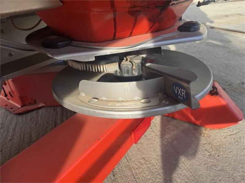 Fertilizer spreader Kuhn Kuhn Axis 30.1 Fert Spreader: picture 9