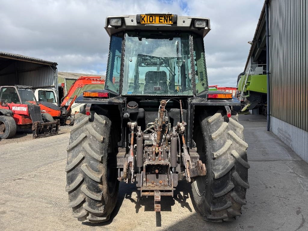 Massey Ferguson 3075 Dynashift - Farm tractor: picture 3 Massey Ferguson 3075 Dynashift - Farm tractor: picture 3