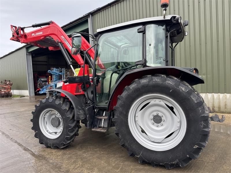 Massey Ferguson 4710 c/w FL.3522 Loader **Low Hours** - Farm tractor: picture 2 Massey Ferguson 4710 c/w FL.3522 Loader **Low Hours** - Farm tractor: picture 2