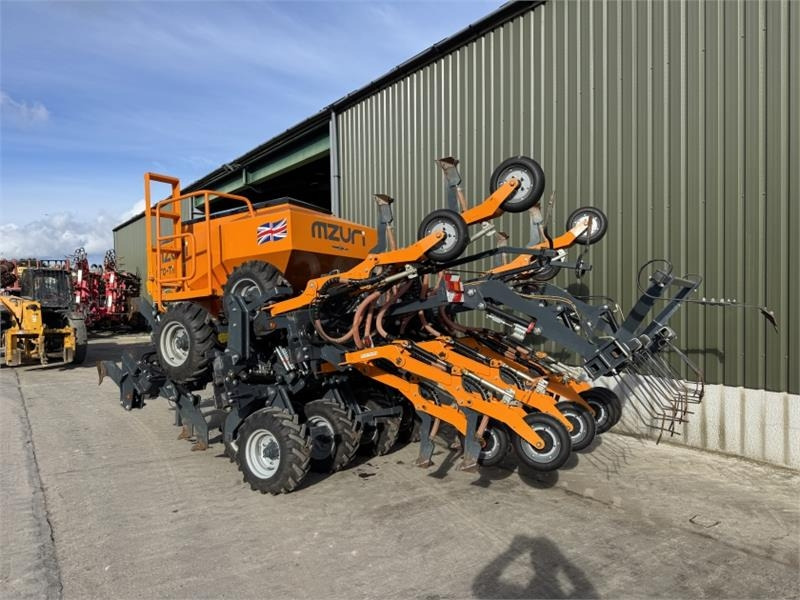 Mzuri Pro Till 4T Seed Drill - Combine seed drill: picture 3 Mzuri Pro Till 4T Seed Drill - Combine seed drill: picture 3