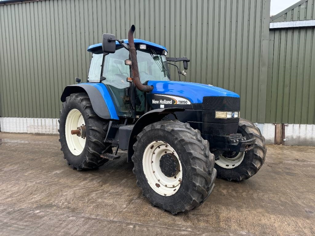 New Holland TM 190 PC - Farm tractor: picture 2 New Holland TM 190 PC - Farm tractor: picture 2