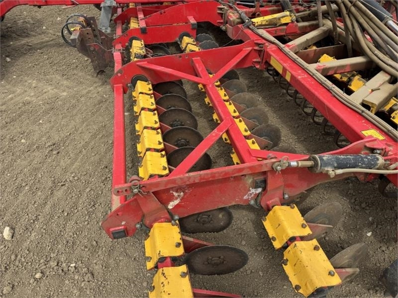 Combine seed drill Vaderstad Rapid A800s **Video Below**: picture 18
