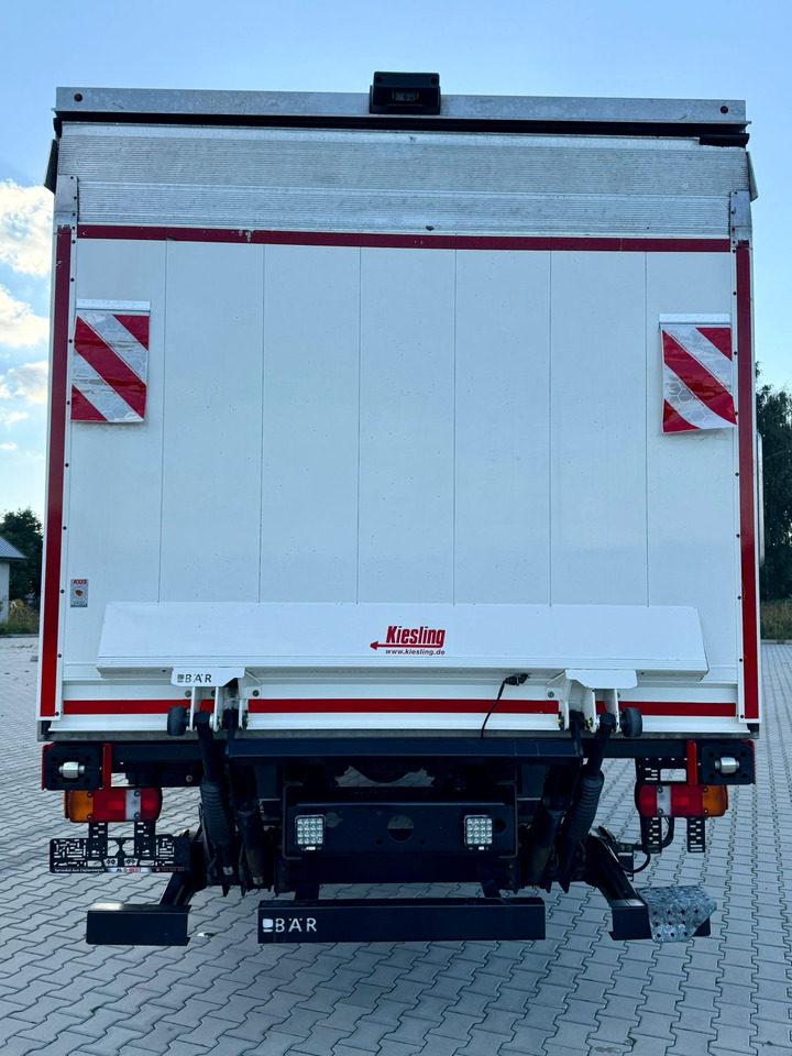 MAN TGM 15.290 / CHŁODNIA / WINDA / 8.3 M DŁUGOŚCI / 20 EUROPALET / THERMO KING / +30/-30 / AUTOMAT / 2021 ROK / SERWISOWANY - Refrigerator truck: picture 5 MAN TGM 15.290 / CHŁODNIA / WINDA / 8.3 M DŁUGOŚCI / 20 EUROPALET / THERMO KING / +30/-30 / AUTOMAT / 2021 ROK / SERWISOWANY - Refrigerator truck: picture 5