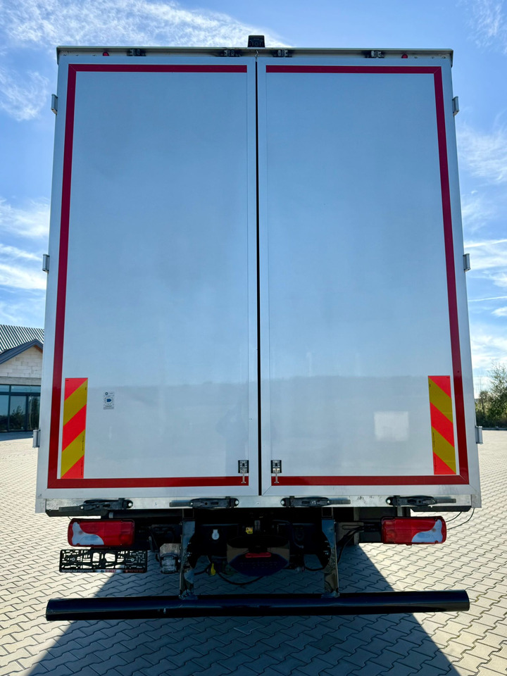 MAN TGM 15.290 / KONTENER / IZOTERMA / AUTOMAT / 7.5 M DŁUGOŚCI / 18 PALET / SYPIALKA / EURO 6 / 2020 ROK / 480 TYS KM / SPROWADZONY - Isothermal truck: picture 5 MAN TGM 15.290 / KONTENER / IZOTERMA / AUTOMAT / 7.5 M DŁUGOŚCI / 18 PALET / SYPIALKA / EURO 6 / 2020 ROK / 480 TYS KM / SPROWADZONY - Isothermal truck: picture 5