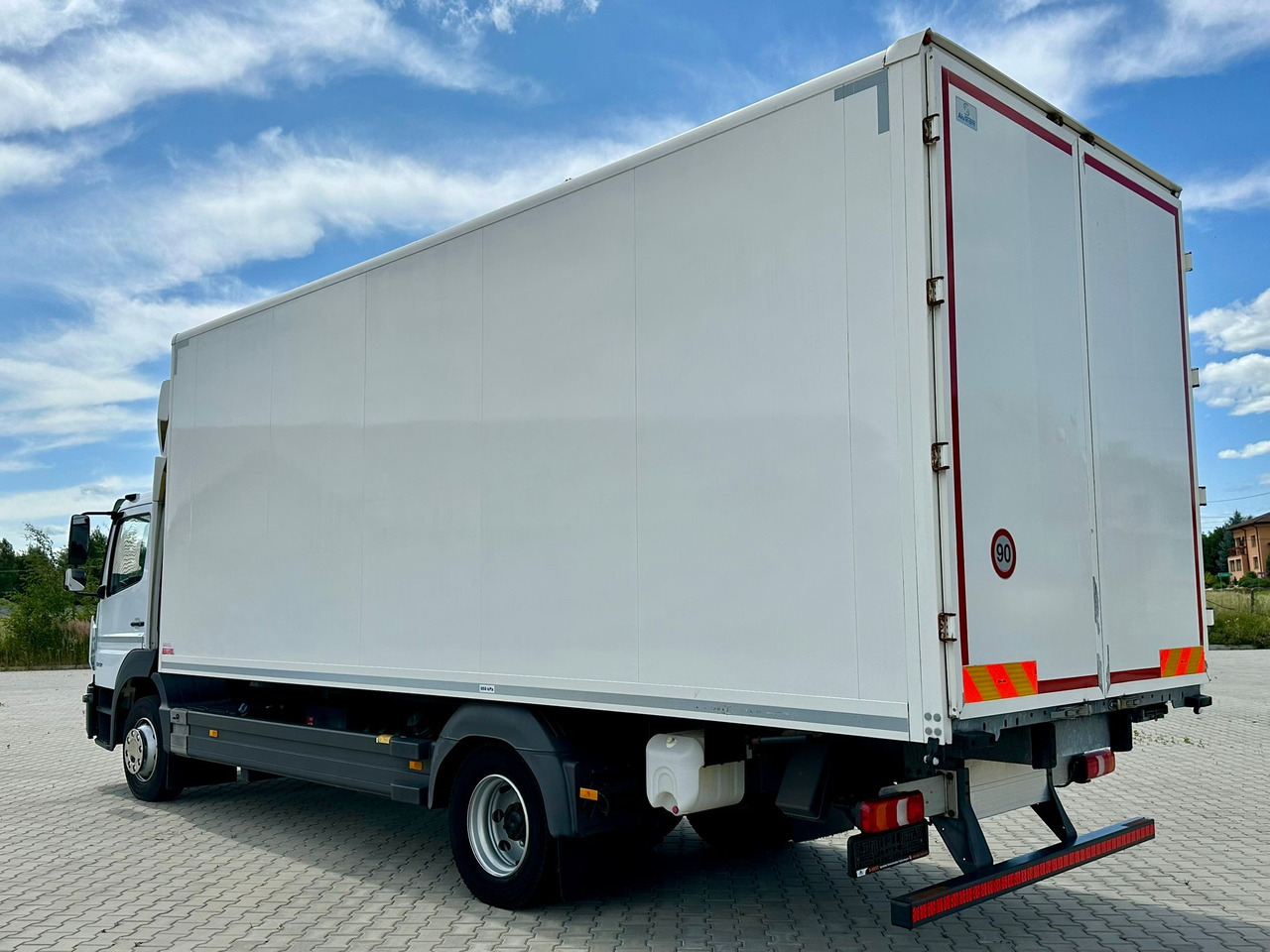 MERCEDES-BENZ ATEGO / 1221 / IZOTERMA / KONTENER / AUTOMAT / 230 TYS KM / 17 EUROPALET / 6.8 M DŁUGOŚCI / 2019 ROK - Isothermal truck: picture 4 MERCEDES-BENZ ATEGO / 1221 / IZOTERMA / KONTENER / AUTOMAT / 230 TYS KM / 17 EUROPALET / 6.8 M DŁUGOŚCI / 2019 ROK - Isothermal truck: picture 4