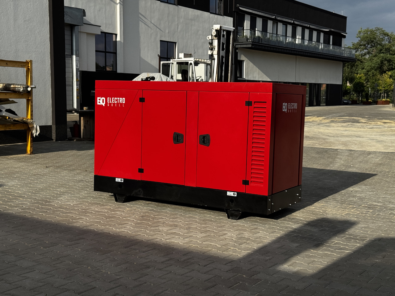IVECO 30 kVA / 24 kW - Generator set: picture 2 IVECO 30 kVA / 24 kW - Generator set: picture 2