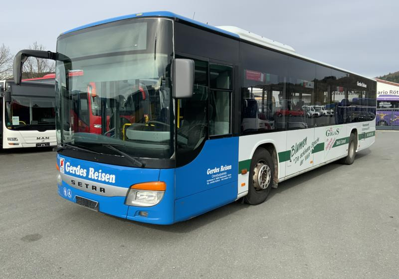 Setra S 415 NF - Suburban bus: picture 2 Setra S 415 NF - Suburban bus: picture 2