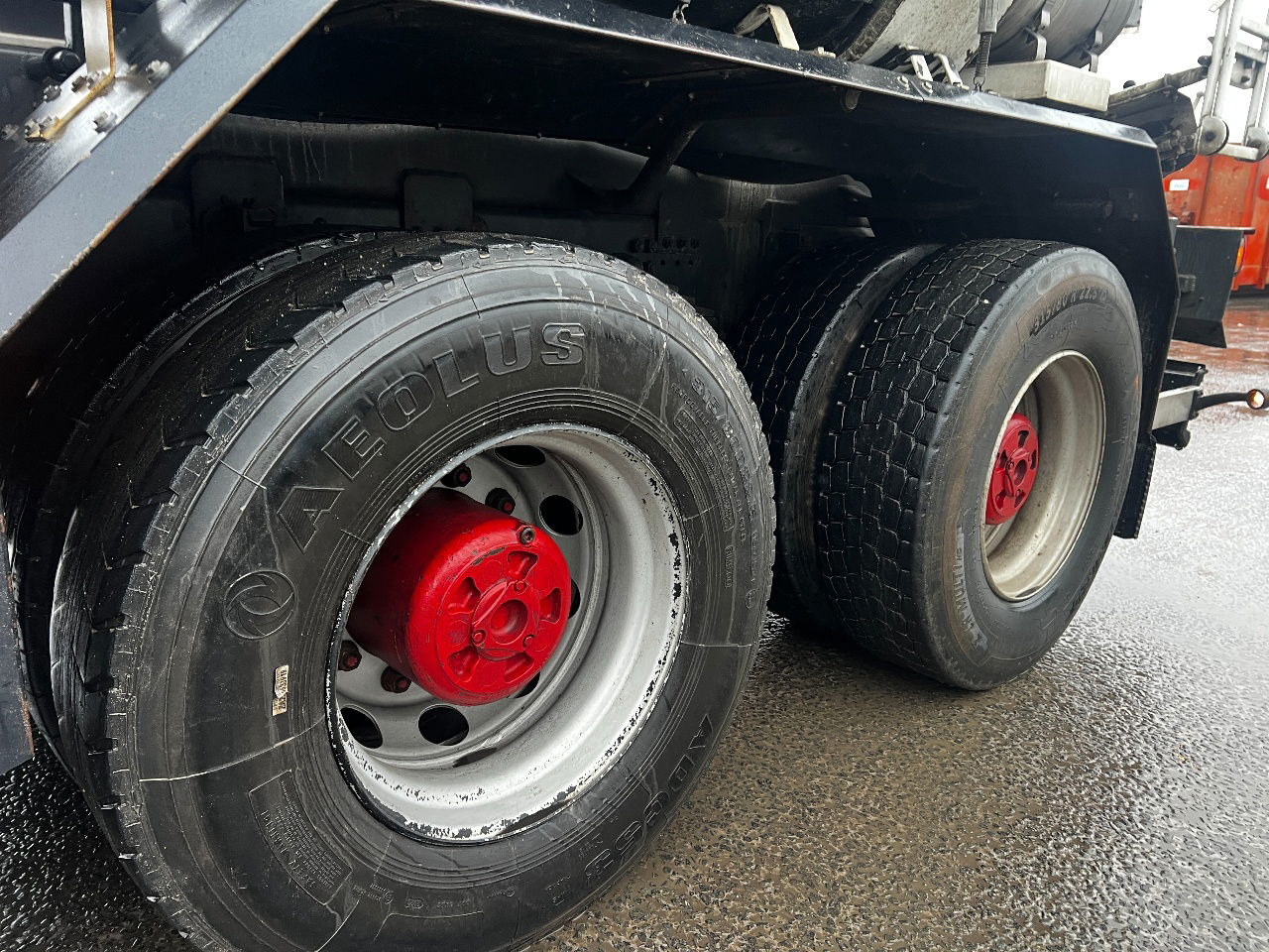 Concrete mixer truck Scania P420 10x4, 15m3 Liebherr, full steel: picture 6 Concrete mixer truck Scania P420 10x4, 15m3 Liebherr, full steel: picture 6