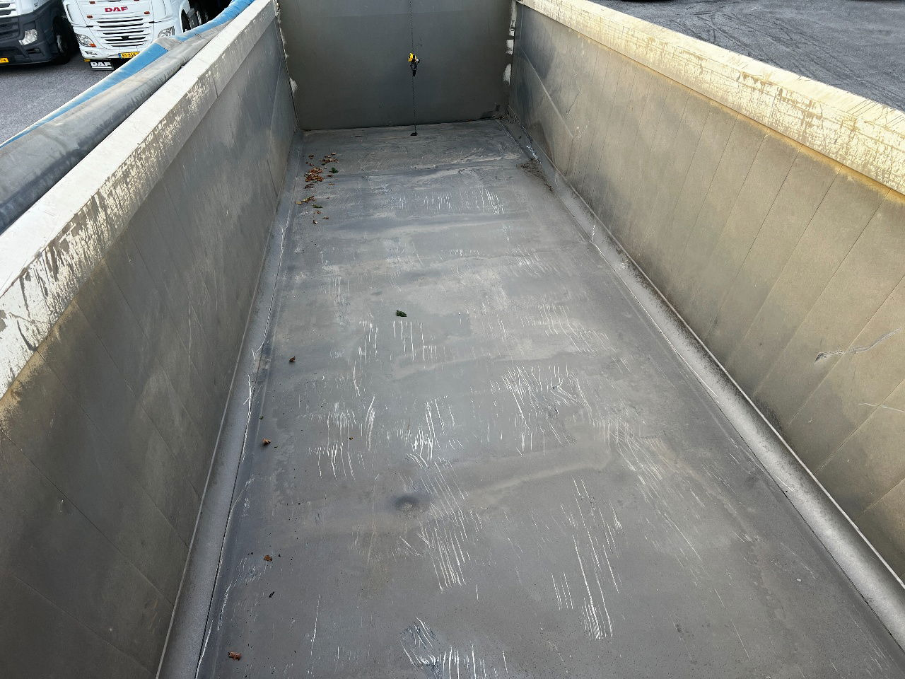 Tipper semi-trailer Schmitz Cargobull Gotha 27m3, SAF, ALU: picture 9 Tipper semi-trailer Schmitz Cargobull Gotha 27m3, SAF, ALU: picture 9