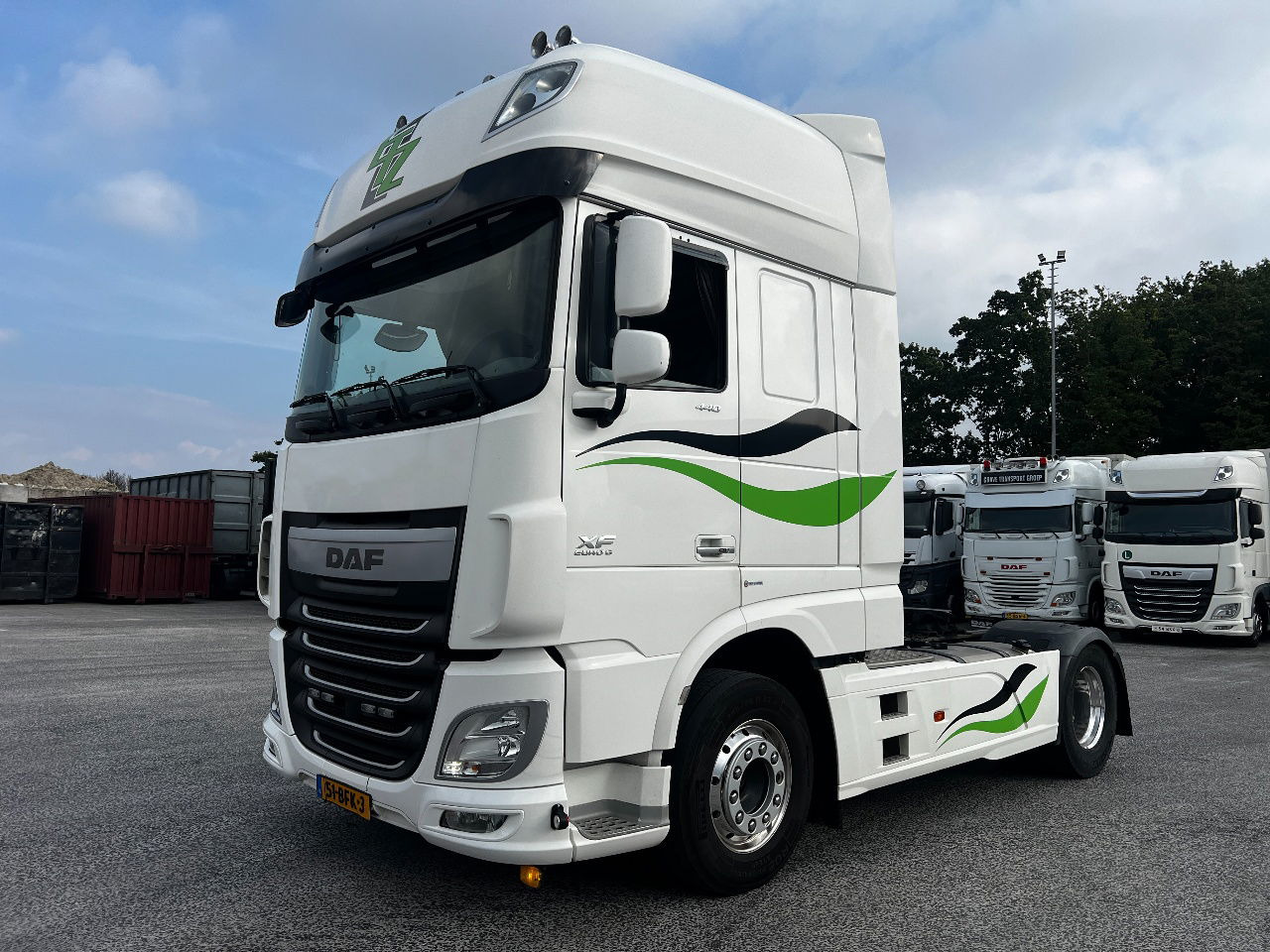 Tractor unit DAF XF 440 SSC, Full spoilers: picture 1