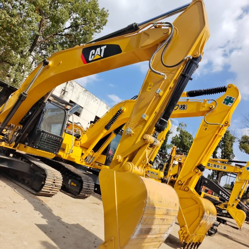 CAT 320D2 - Crawler excavator: picture 4 CAT 320D2 - Crawler excavator: picture 4