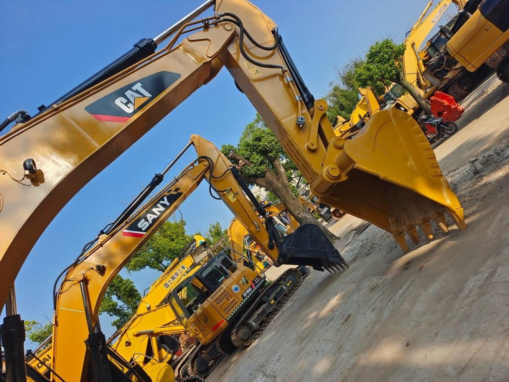 CAT 336D2 - Crawler excavator: picture 3 CAT 336D2 - Crawler excavator: picture 3