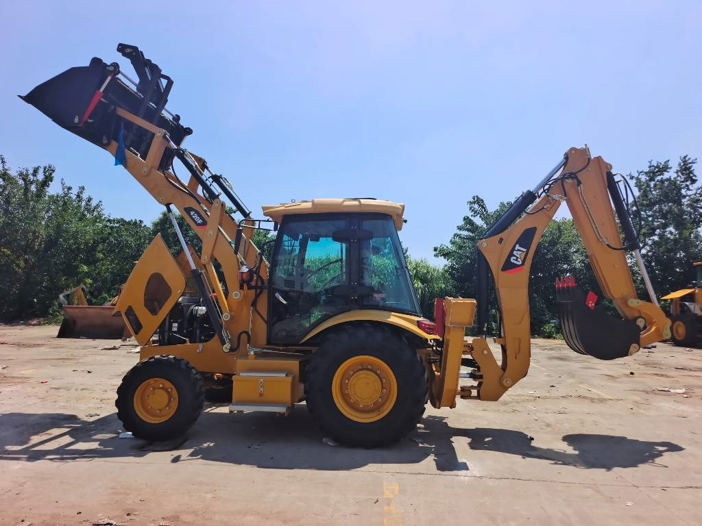 CAT 420 F 100% brand new machine - Backhoe loader: picture 2 CAT 420 F 100% brand new machine - Backhoe loader: picture 2