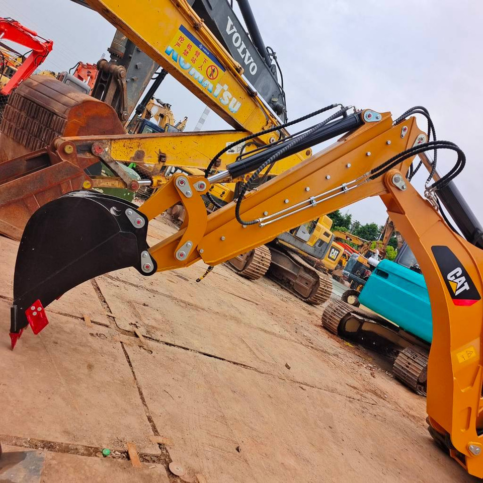 CAT 430 F 100% New - Backhoe loader: picture 5 CAT 430 F 100% New - Backhoe loader: picture 5