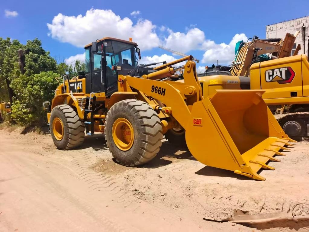 CAT 966 H - Wheel loader: picture 1 CAT 966 H - Wheel loader: picture 1