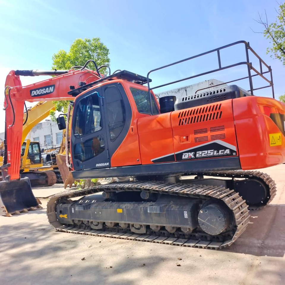 Doosan DX 225 LC - Crawler excavator: picture 1 Doosan DX 225 LC - Crawler excavator: picture 1