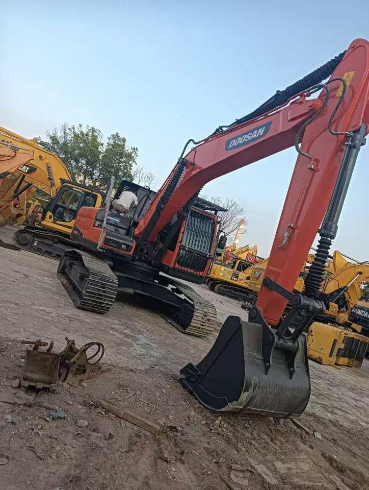 Crawler excavator Doosan DX 225 LC: picture 6 Crawler excavator Doosan DX 225 LC: picture 6