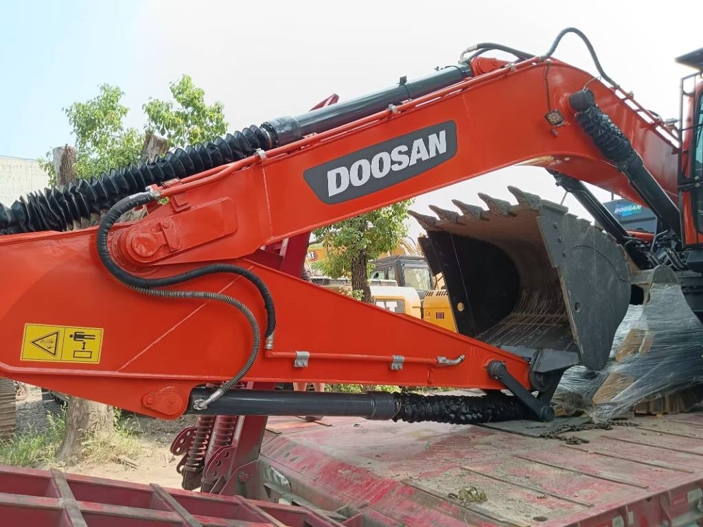 Doosan DX 225 LC - Crawler excavator: picture 4 Doosan DX 225 LC - Crawler excavator: picture 4